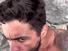 Fodendo Bareback on Abrico Beach in Public View