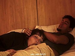 mi hermanastro mete su pene en mi boca mientras acostados sin piedad llena mi boquita de leche