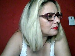 Mother and daughter have crazy sex with boyfriend in bed