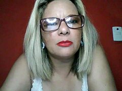 Mother and daughter have crazy sex with boyfriend in bed