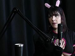 Depois chose Yummi Paradise for sheer red lingerie debut