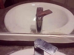 Young guy masturbates 😏