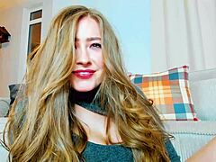 this curvy milf slut rocks wild cosplay