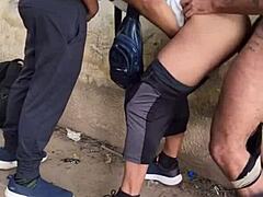 Oferencendo Meu Amigo na Ciclovia for RAW Public BAREBACK Action!