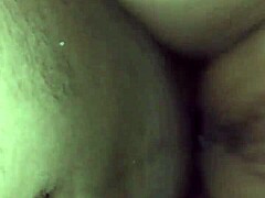 Couple indien baise la chatte hardcore en lune de miel