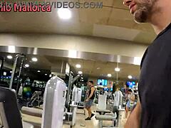 Devasa kıçlı Brezilyalı sürtük spor salonunda sertçe pompalanıyor, oops!