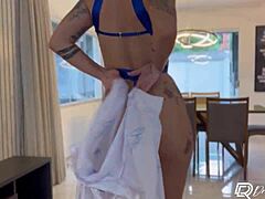 morena gostosa drii cordeiro feels every inch with tattooed guy in raw creampie