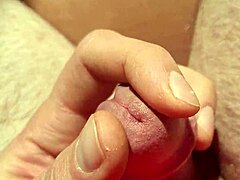 Edging fra slapp til lek med forspill i naturlig lys