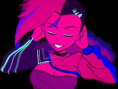 Moikaloop Performs Sexy Dance Moves