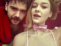 Della Cate visits Nade Nasty's pink room for naughty backstage fun