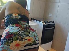 Pregnant wife cheats with plumber and lets him cum inside