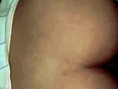 แม่บ้านญี่ปุ่นหย่าขาด เสนอก้นแน่นให้บอสผิวดำเพื่อขึ้นเงินเดือน เขาเย็ดเธอแรงด้วยควยใหญ่จนเธอเสร็จ