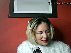 lola talks dirty things in erotic conversation