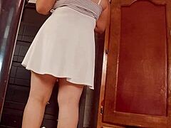 Hidden footage of curvy babe changing clothes, wow!