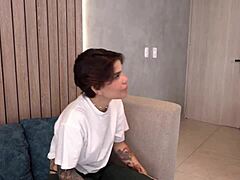 delivery girls sucking dick get 5 stars for top service! 😍