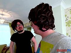 Real Tricked Newbie Rubs in First-Time Encounter