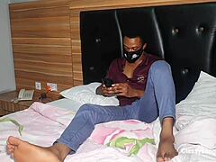 Wow, hooked up with an ebony girl during lockdown for wild sex!