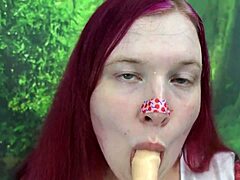 Whoa, check this cute chubby tranny shaking that booty and fucking with a dildo up close 😍🍑