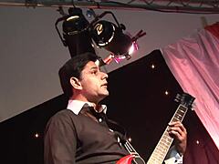 Guitarist bangs cute blonde and wets her body down