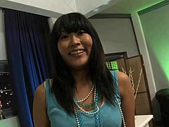 Asian MILF Yuki Mori in high heels gets fucked and her pussy licked 😍