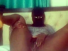 Angela Oxo's Bouncy Booty!