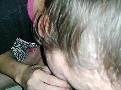 ¡Ey Ivana, Muestra tus Habilidades Amateur de Mamada!