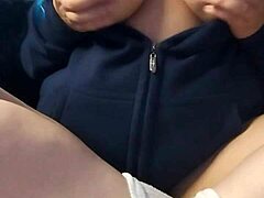 I touch my hairy wet pussy until orgasm 😍 homemade curvy babe