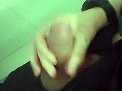 i masturbate in the shopping bathroom