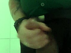 i masturbate in the shopping bathroom