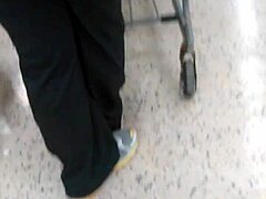 Big booty PAWG at Cub Foods 😍