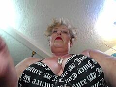 О боже, обичам тази гигантка ролева игра от Dawnskye-1091