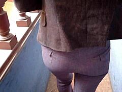 hey give me your wet peruvian pussy and big ass for a homemade blowjob i'll sell you the house with my cock