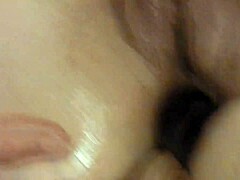 homemade session with housewife and her vibe leading to squirt