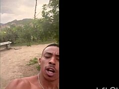 Gondolod, hogy megdughatom ezt a ribanc kurva seggét nyilvánosan POV-ban az Arpoador strandon, cicikkel és faji keverékkel?