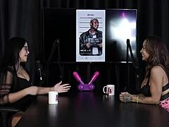 Belinha Baracho Demonstrates Blowjob On Elisa Sanches