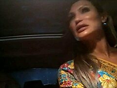 Átöltözős anal fasz szopás nagy farkú seggbaszás