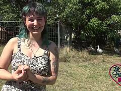 Found this fat french slut with brunette hair joining a chubby amateur threesome on web chat! 😈🔥