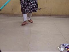 custom video malik gets blowjob from sexy kambali