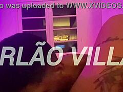 novinha gozando levando linguada na buceta