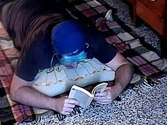 roberta teases with her stinky feet 😏