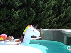 Dirty Brunette Girls Give Sensual Rimming And Cum By Poolside.