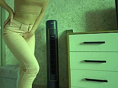 Female Desperation Caught on Cam Peeing in Tight Jeans Free Video! 😱