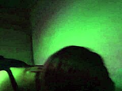 mi esposa baila y chupa rico con su culo