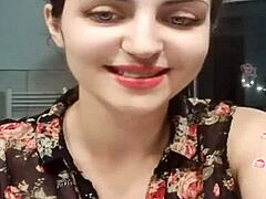 Italian Milf Performs on Bigo