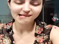 Italian Milf Performs on Bigo