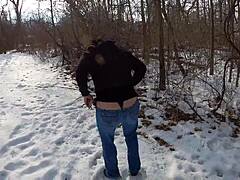 Arctic Milf Flashes Big Ass in Tight Jeans for Whaletail Fetish