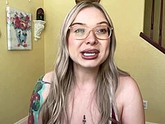 Stuck Up Femdom Wife Loves Pussy