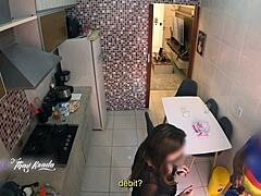 Wow! Hot Wife Thay Ksada Flashes Delivery Man After Shower!