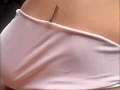 Que rico me muevo with my huge big ass as a skinny latina in lingerie?