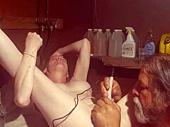 yo, eating and banging on the washing machine again tonight